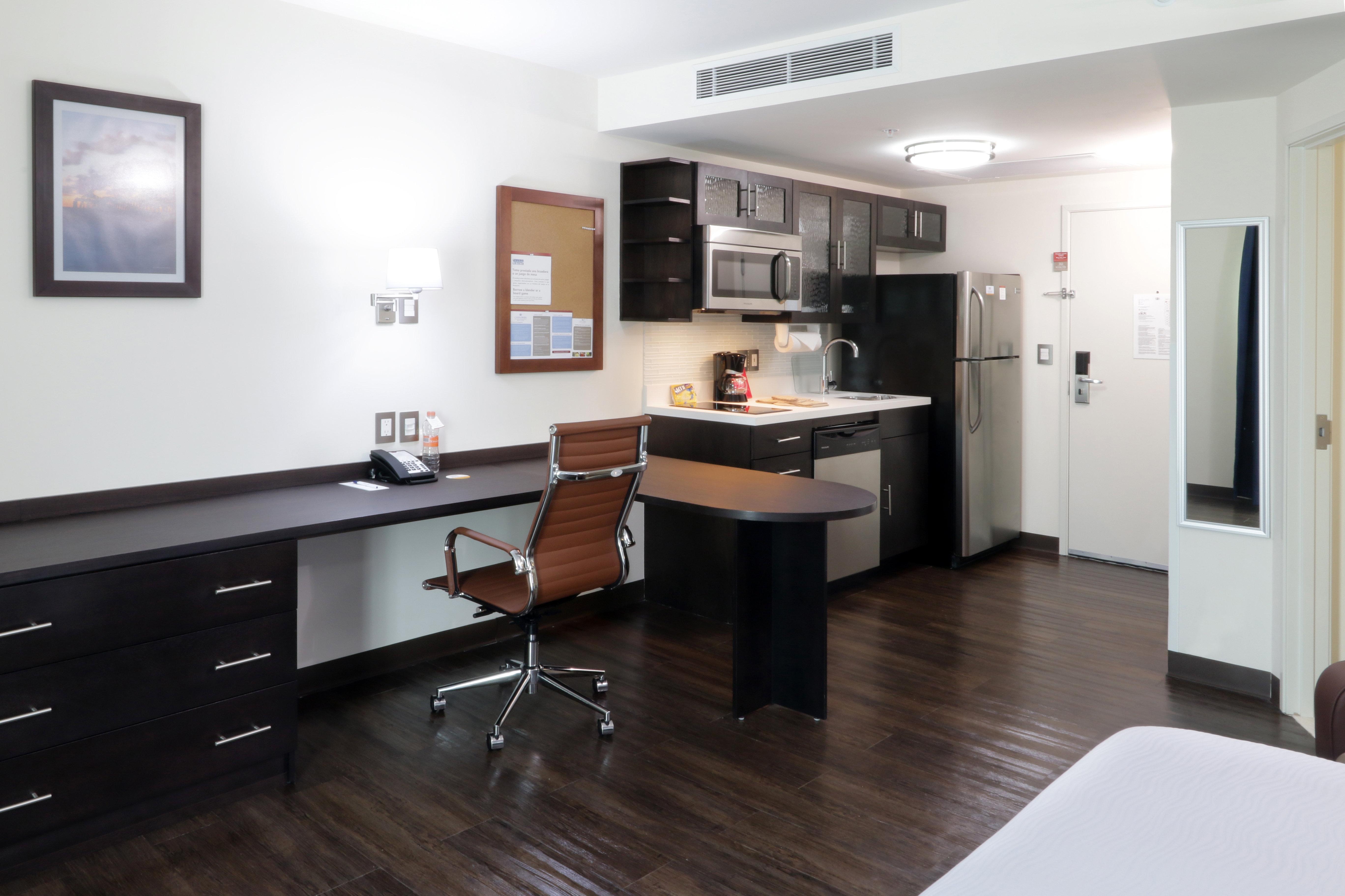 Candlewood Suites - Queretaro Juriquilla By Ihg Jurica Eksteriør bilde