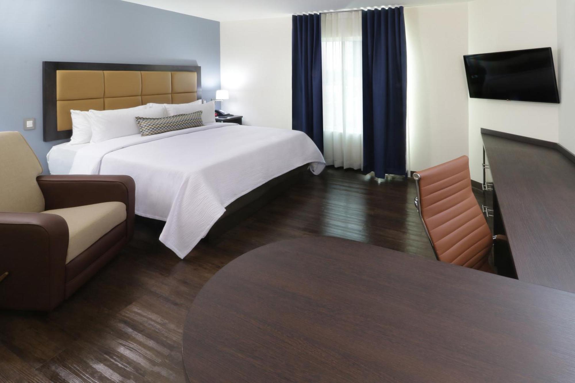 Candlewood Suites - Queretaro Juriquilla By Ihg Jurica Eksteriør bilde